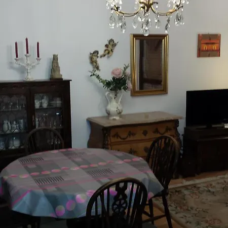 Les Clarisses Apartment